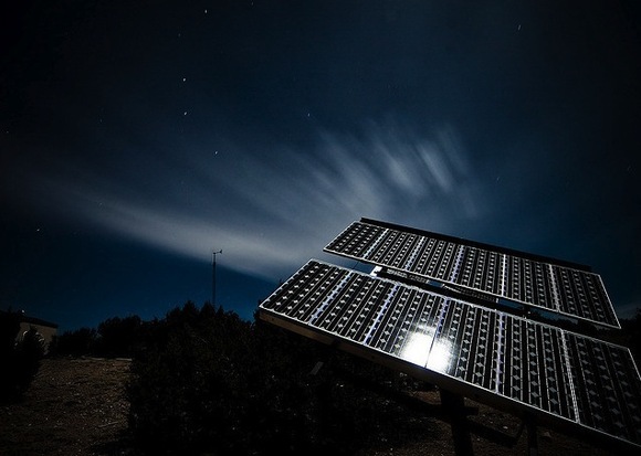 Солнечные батареи ночью