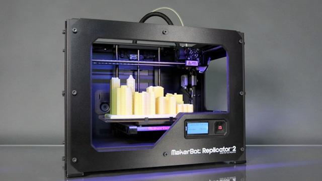 ТОП-7: MakerBot Replicator 2X