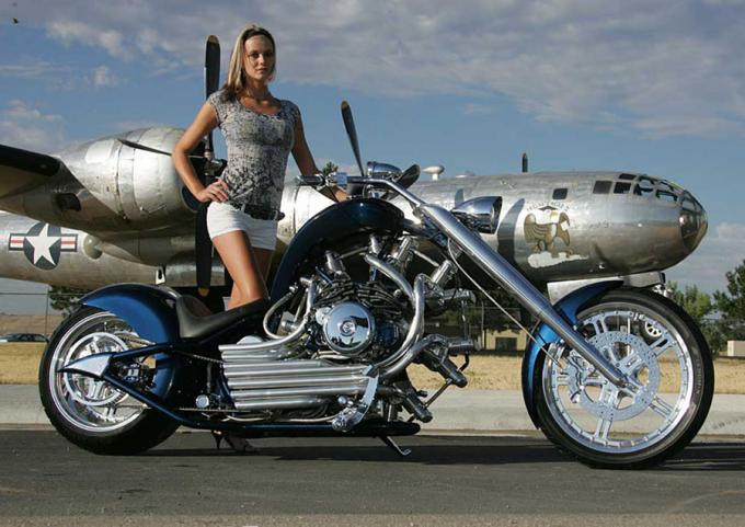 Мотоцикл со звездообразным авиационным двигателямлетным моторам 7 фотографий