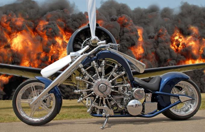 Мотоцикл со звездообразным авиационным двигателямлетным моторам 7 фотографий