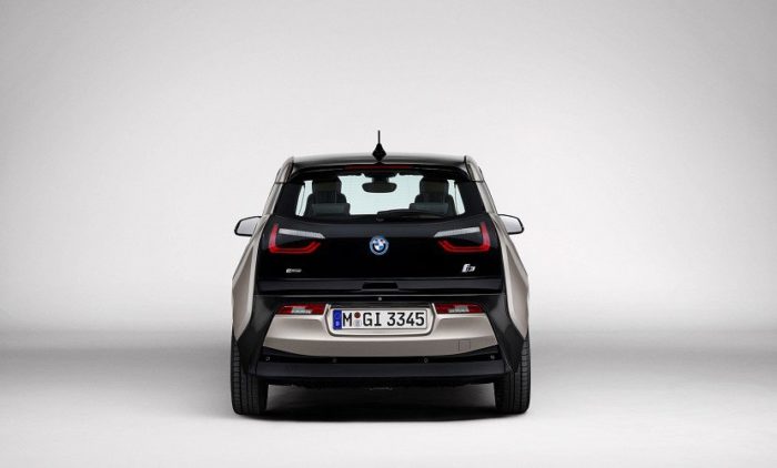 Электромобиль BMW i3 69 фотографий