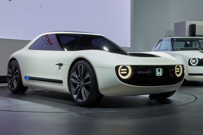 Подробнее о статье Дизайн, интерьер, характеристики электрического автомобиля Honda Sports EV