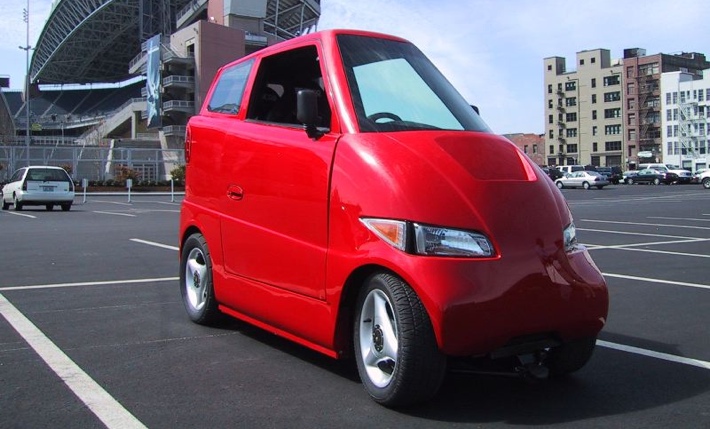 двухместный электроавтомобиль Tango Electric Car