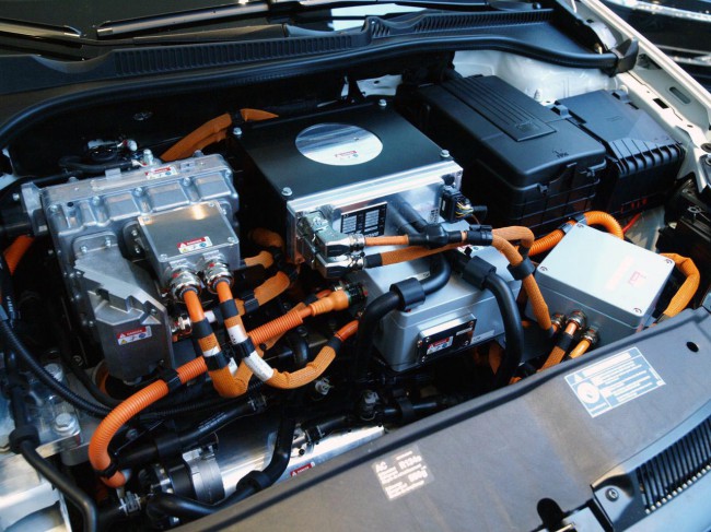 Электромобиль Volkswagen e-Golf двигатель