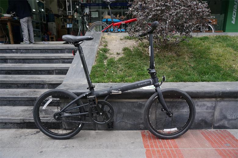 Складной велосипед фирмы Dahon